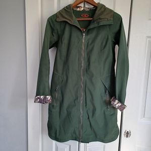 Lululemon rain jacket GATER GREEN spring summer HIKING